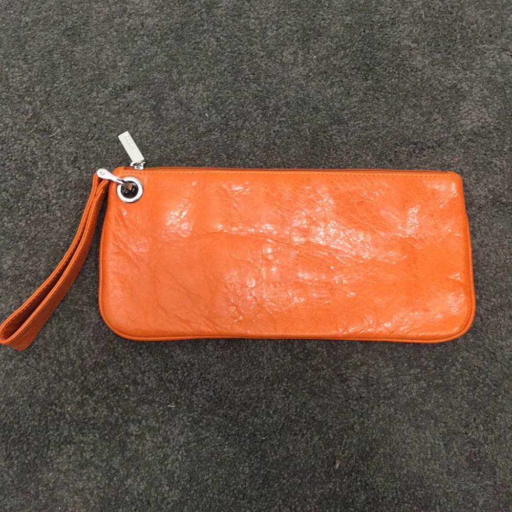 Hobo international clutch